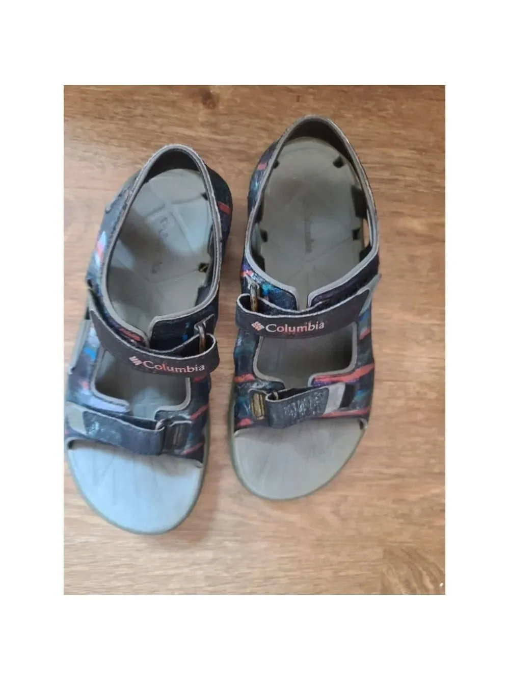 Girls Columbia Sandals Size 4 Multi-Color Omni-Grip